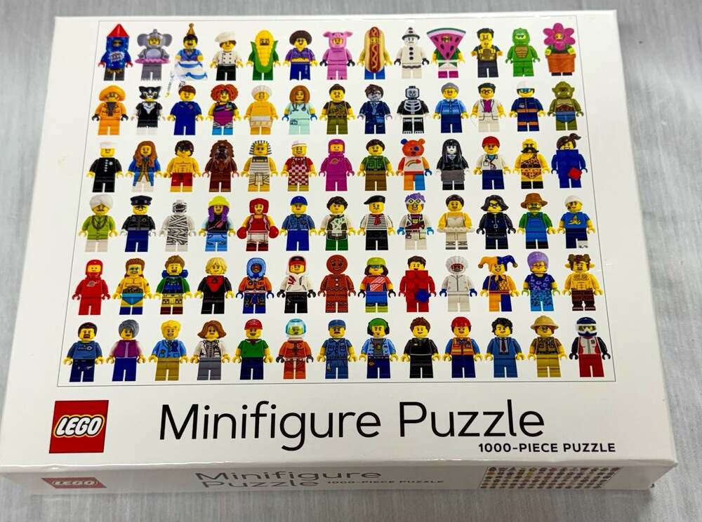 LEGO Minifigure 1000-Piece Jigsaw Puzzle by Chronicle Books